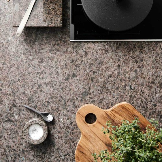 Lundhs antique 2025 03 21 094119 puyj